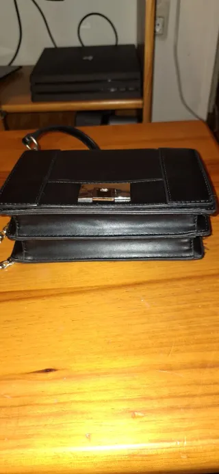 Bolso Negro Cadena Plata