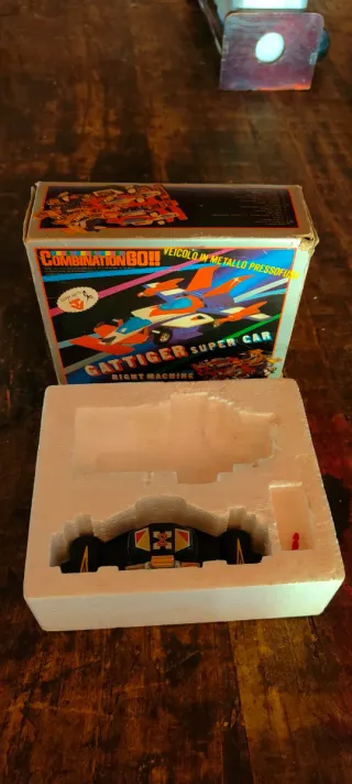 Gattiger vintage Toys Toy giochi giocattoli robot