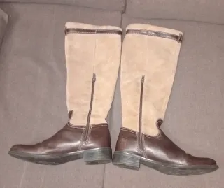 Botas altas de ante y piel
