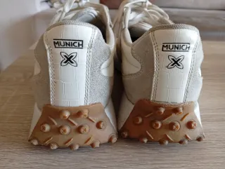 Zapatillas Munich grises y blancas