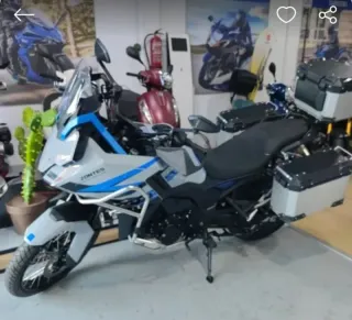 2025 ZONTES 703F MIRA DESCRIPCIÓN