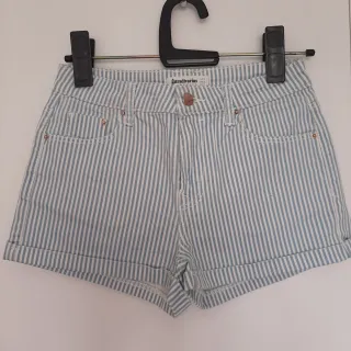 Shorts Stradivarius Rayas Talla XS