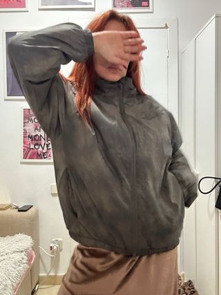 Cazadora bomber gris multicolor