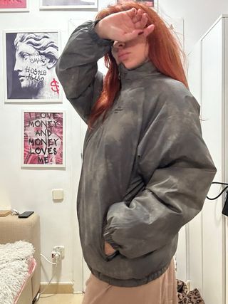 Cazadora bomber gris multicolor