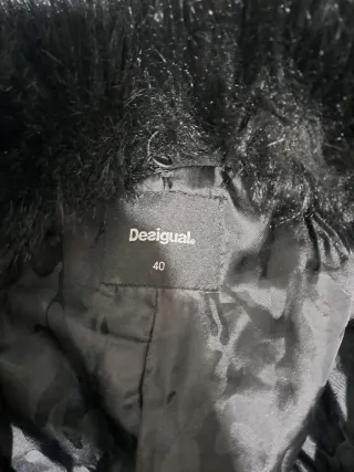 Abrigo Desigual Negro Talla 40