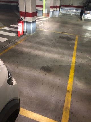 Plaza de garaje en parking Colón