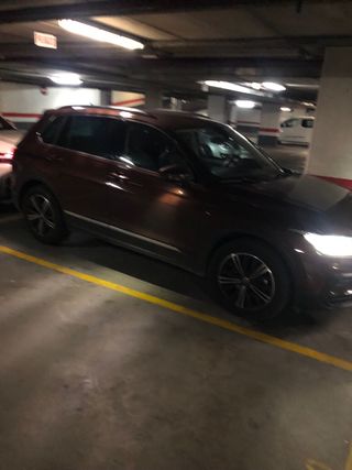 Plaza de garaje en parking Colón