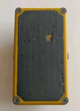 Pedale chitarra MXR DISTORTION + (FATTO NEGLIA STATI UNITI) con poco utilizzo