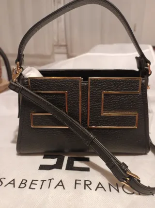 Borsa Elisabetta Franchi nera con dettagli oro