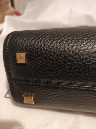 Borsa Elisabetta Franchi nera con dettagli oro