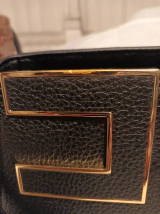 Borsa Elisabetta Franchi nera con dettagli oro