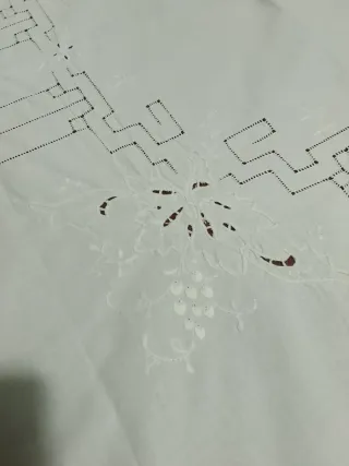 Tovaglia rotonda ricamata 170 cm