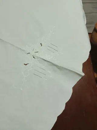 Tovaglia rotonda ricamata 170 cm