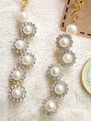 Pendientes largos perlas y strass