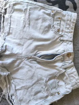 Shorts vaqueros Stradivarius mujer