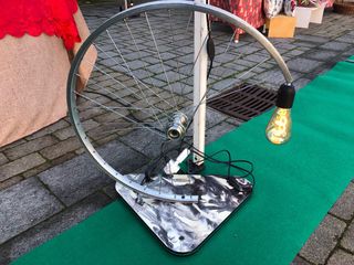 Lampada artigianale cerchio bici