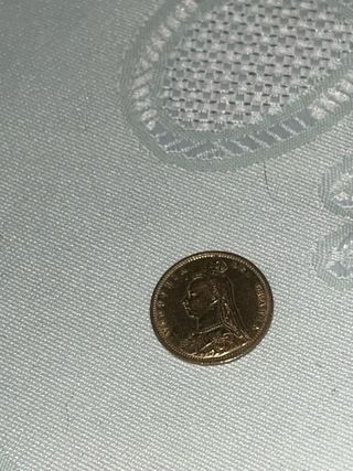 Moneda Oro Medio Soberano Victoria Británica