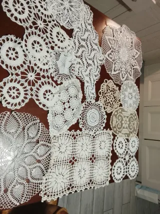 14 Centrini Uncinetto Beige e Bianco