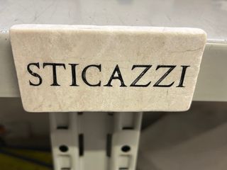 Targhetta Sticazzi in marmo italiano 5x10 cm