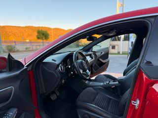 Mercedes-Benz Clase CLA 2015