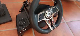 Volante e Pedaliera PS4/PS3 Thrustmaster