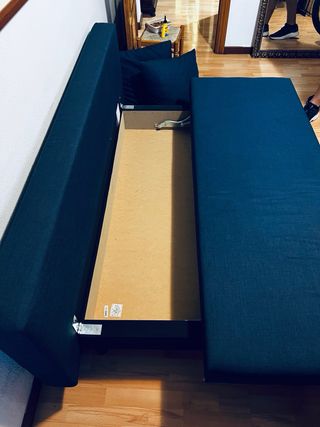 Divano letto Ikea in tessuto blu