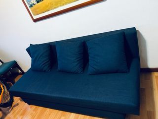 Divano letto Ikea in tessuto blu