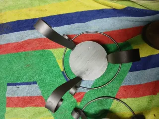 Porta vasi in metallo