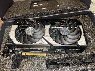 Tarjeta Gráfica ASUS Dual RTX 5070 OC 12GB