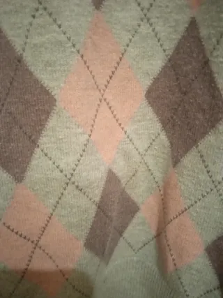 Jersey de rombos gris y rosa