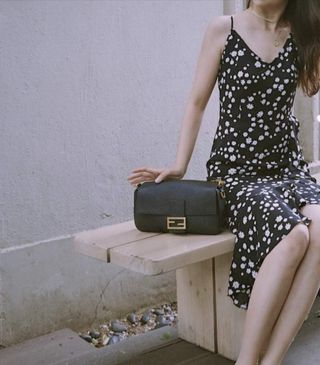 Bolso de hombro FENDI Baguette negro