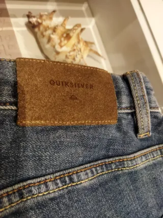 Pantalón vaquero Quiksilver azul