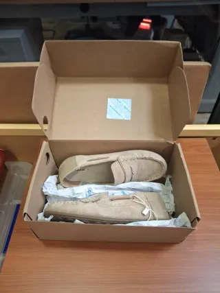 Zapatos Mayoral niño beige el numero de pie es 33