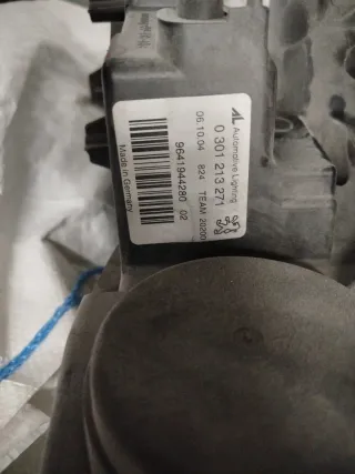 Faro Izquierdo Xenon Peugeot 407