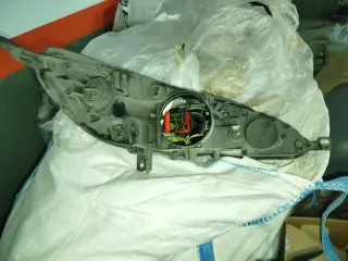 Faro Izquierdo Xenon Peugeot 407