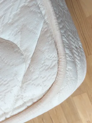 SOMIER+PATAS (REGALO COLCHÓN) 135x200 cm.