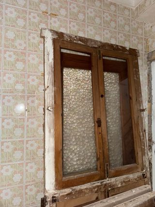 Puertas y ventanas madera antiguas (11 Piezas)