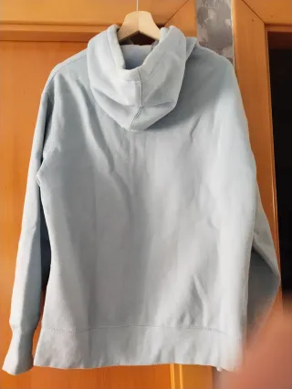 Sudadera Pull&Bear azul claro chico