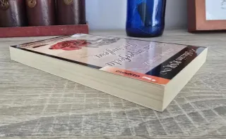 Una imperfecta flor inglesa de Concha Álvarez