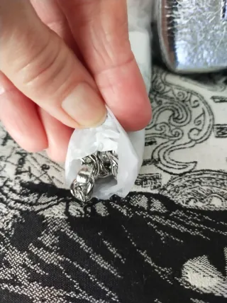 Bolso Desigual plateado mini nuevo con etiqueta