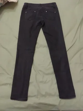 Pantalón recto negro
