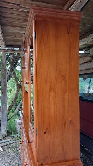 Armario de pino estilo provenzal