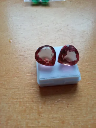 ✨ Par de Alexandritas Naturais – Extremamente Rara