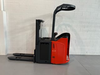 Apilador Linde L12 1200kg Plataforma