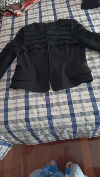 Conjunto chaqueta y vestido negro