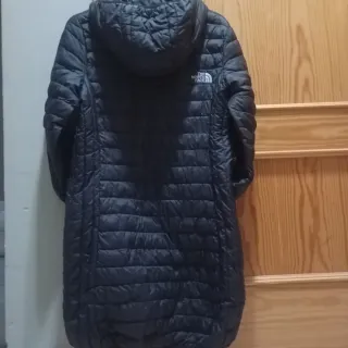 The North Face Chaquetón Negro Largo Ligero