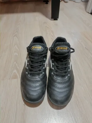 Botas de fútbol Joma Máxima. TALLA 42