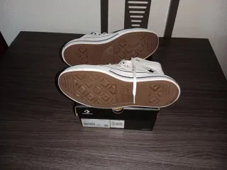 Sneakers Converse bianche con piattaforma