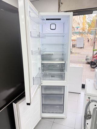 Nevera Grundig No Frost 2m x 60cm