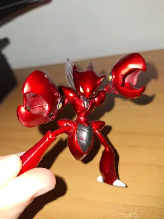 Action Figure Pokémon Scizor Rosso